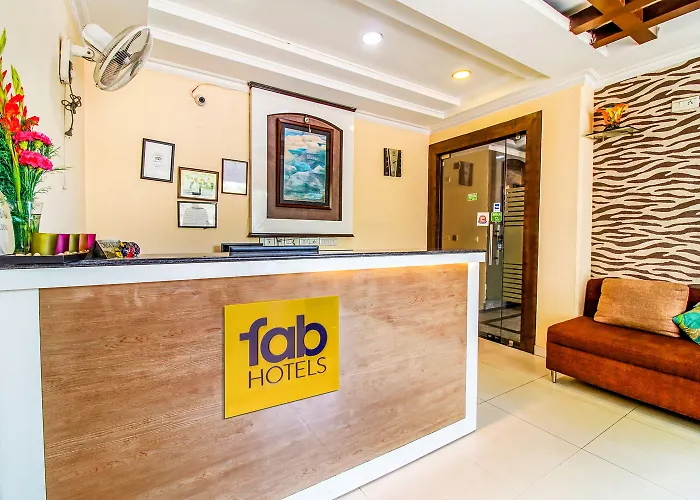 Fabhotel Signature Plaza